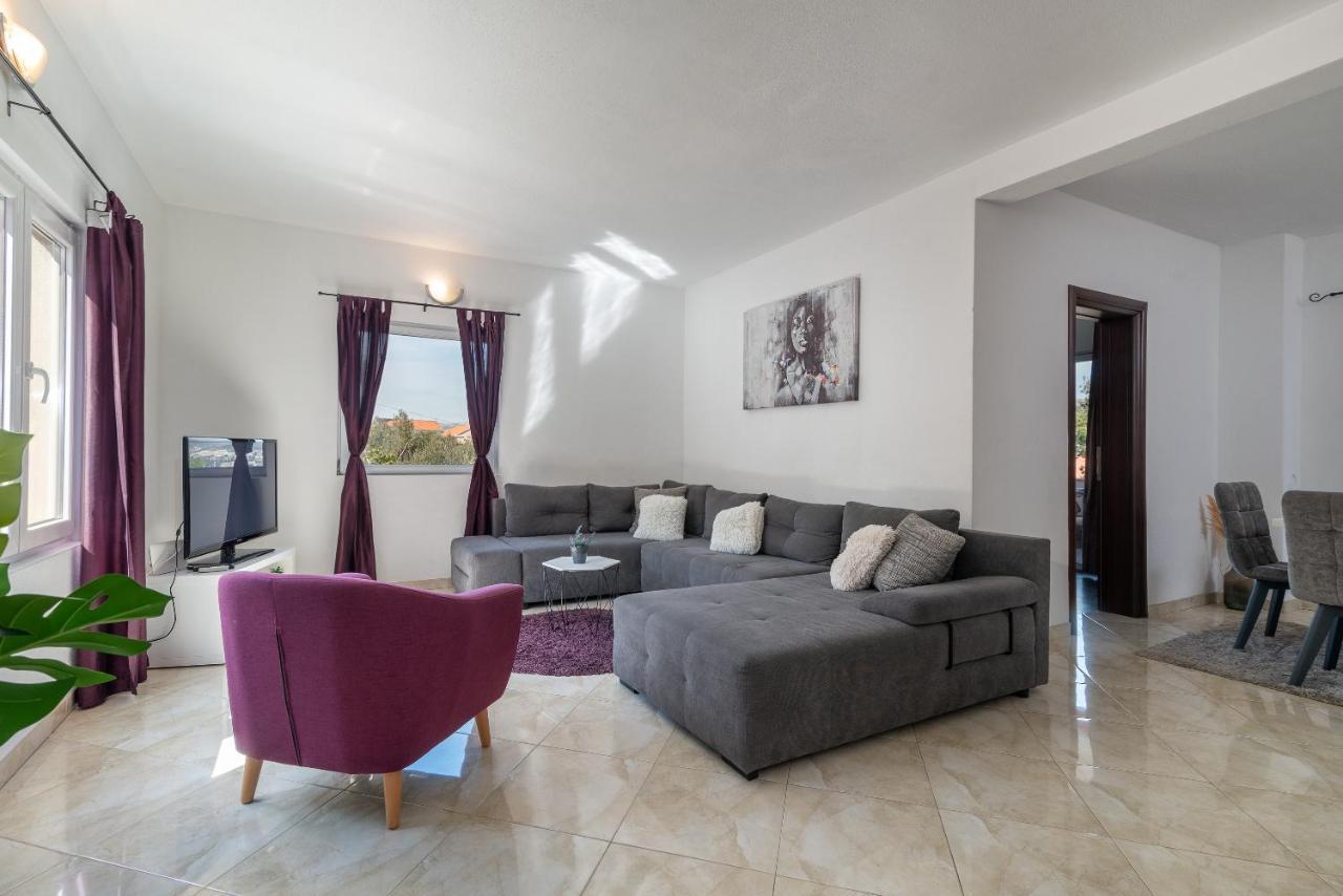 Holiday Villa Nostra Trogir Eksteriør bilde
