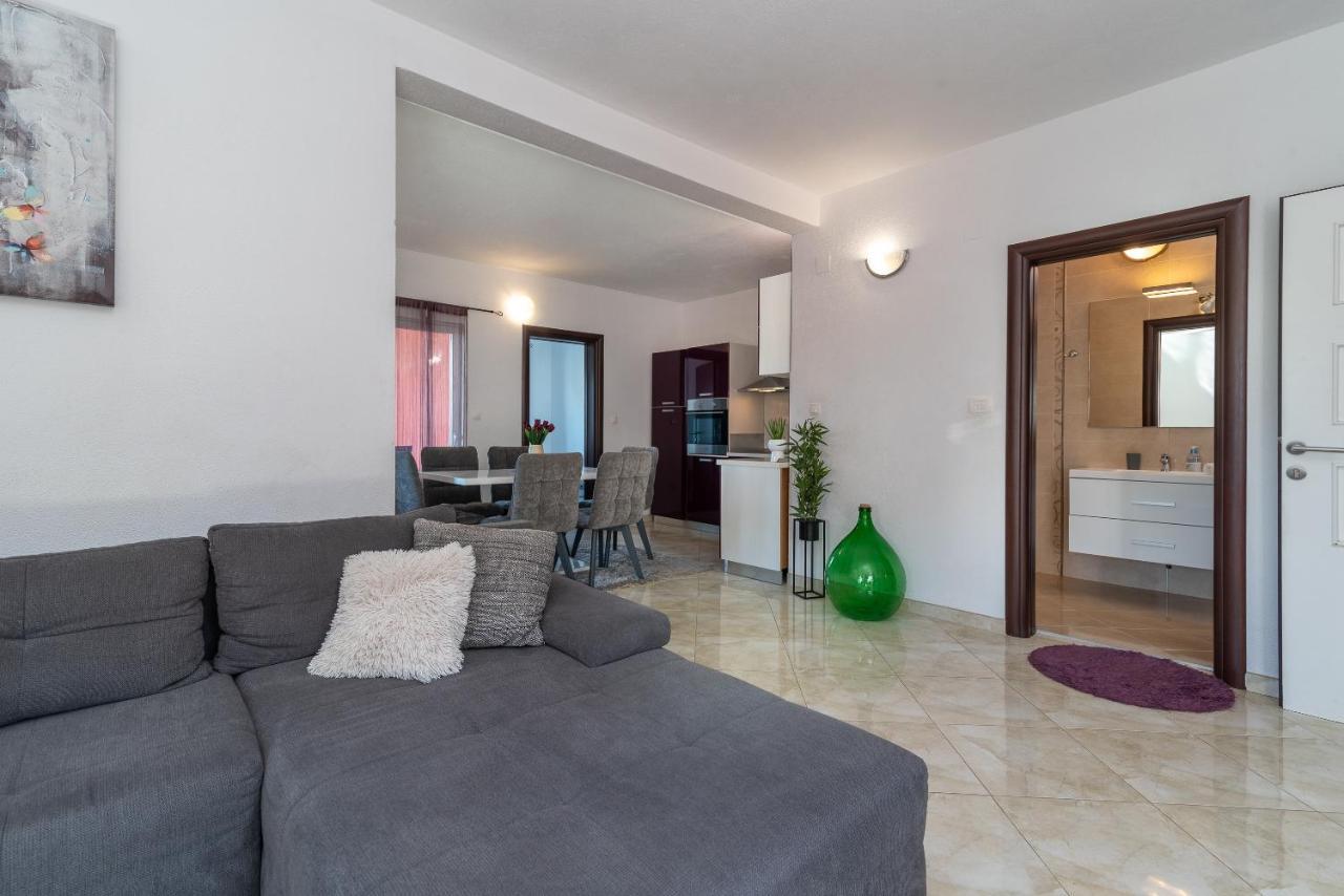 Holiday Villa Nostra Trogir Eksteriør bilde
