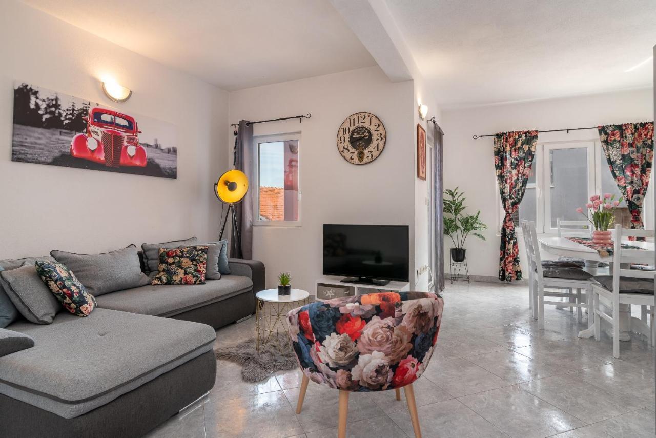 Holiday Villa Nostra Trogir Eksteriør bilde